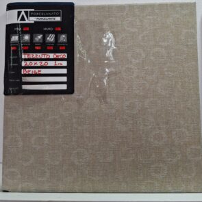 PISO TEZZUTO DECO BEIGE 20X20 1.5M2 2A